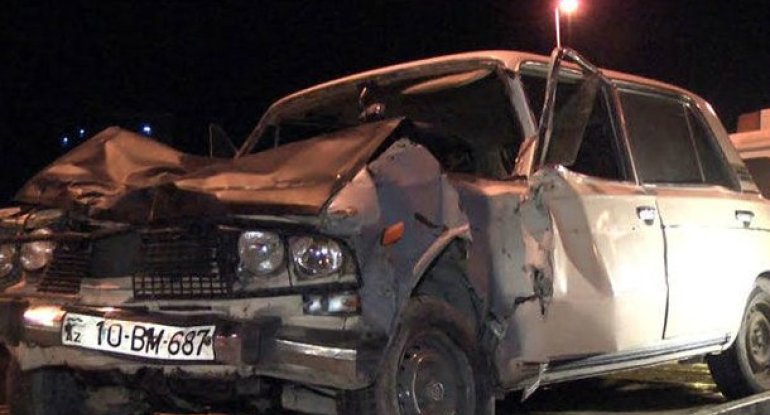 Bakıda yataq dəsti qəzaya səbəb oldu: 3 yaralı