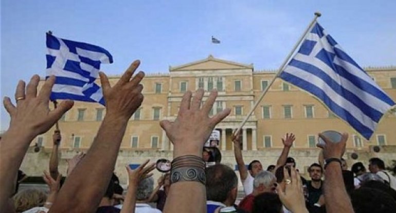 Yunanıstan iqtisadiyyatı daha çox artıb
