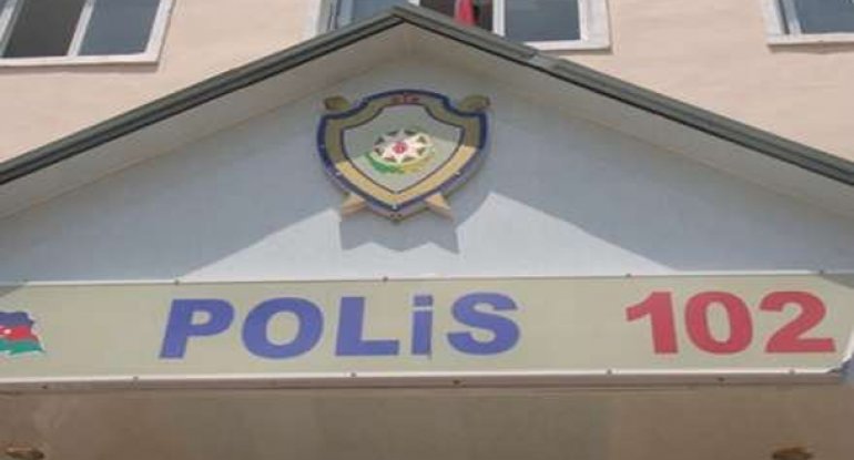Polis bölməsində insident: Qapı və pəncərələr sındırıldı