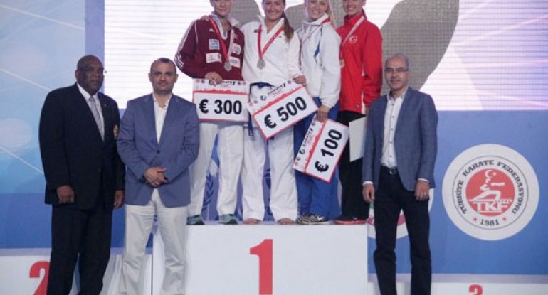 Azərbaycan karateçisi beynəlxalq yarışın qalibi oldu
