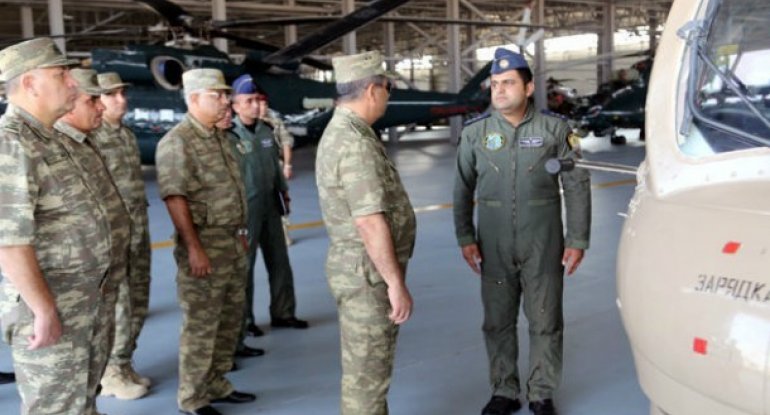 Zakir Həsənov hərbi pilotların hazırlığı mərkəzinin açılışında