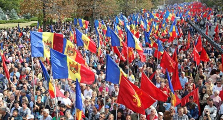 Moldovada etirazlar başladı
