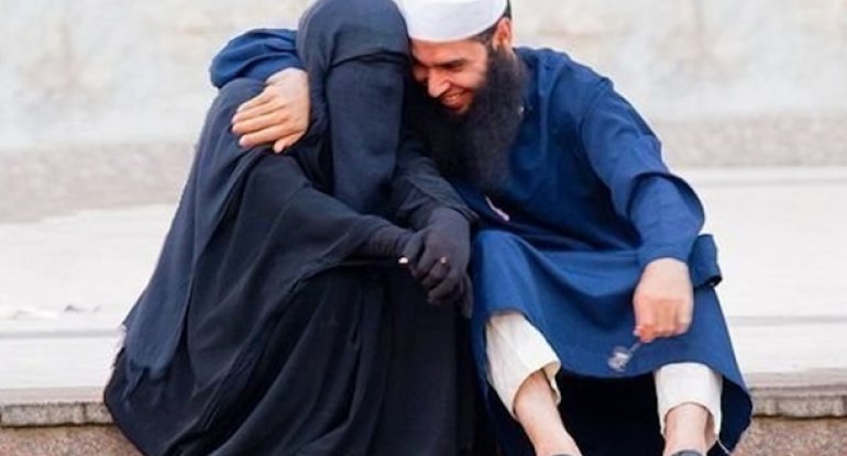 İŞİD qadınları məcburi evləndirir