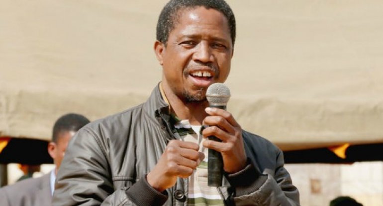 Zambiya prezidenti milli valyutanın məzənnəsini dualarla artırır