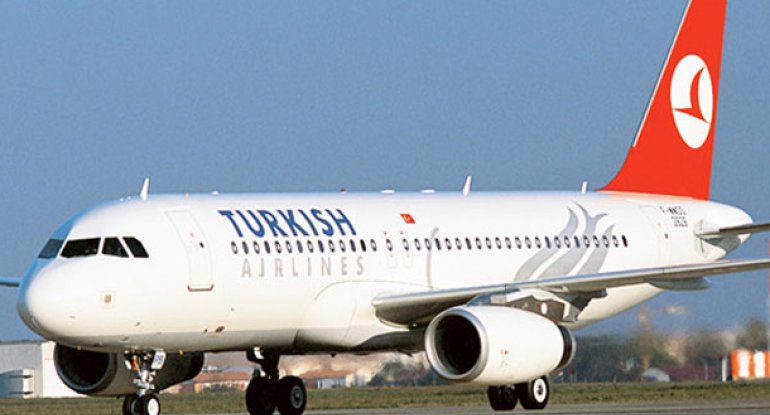 “Turkish Airlines” təyyarəsi təcili eniş etdi