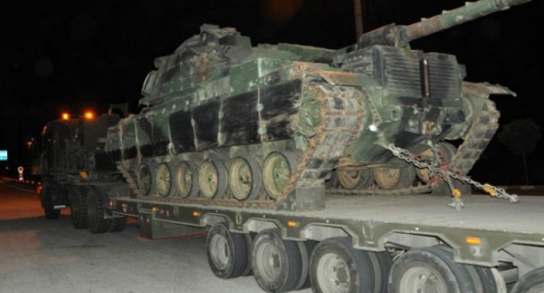 Türkiyə Suriya ilə sərhədə yüzlərlə tank göndərdi