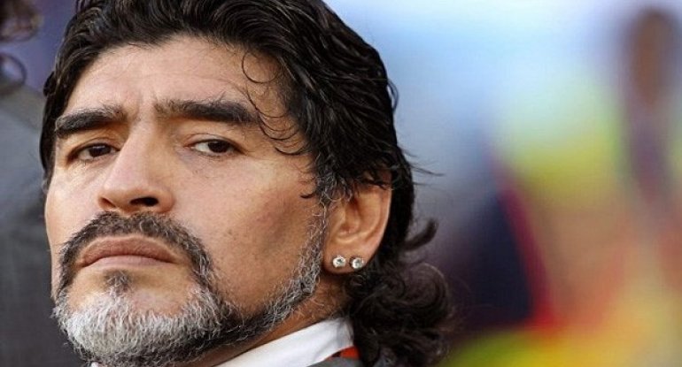Maradona və sevgilisi oteldən qovuldu