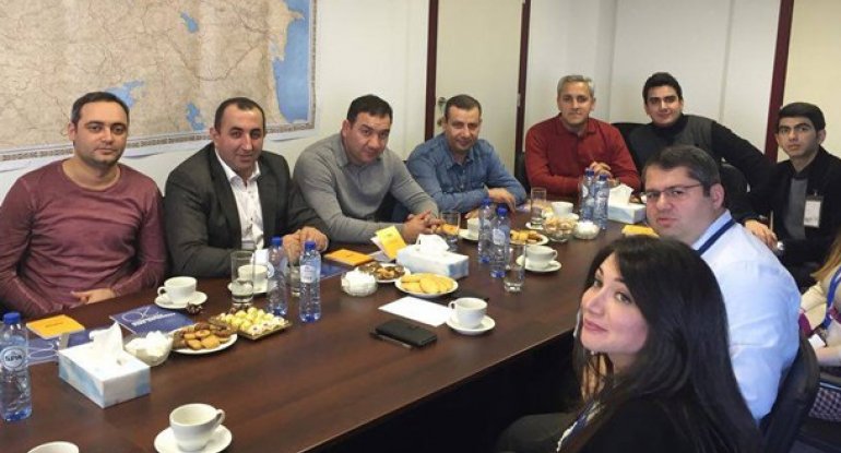 Azərbaycanlı jurnalistlər NATO-nun mənzil qərargahında
