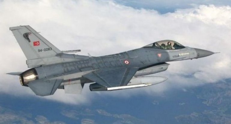 Yunanıstan qırıcıları Türkiyə F-16-sını hədəfə aldılar