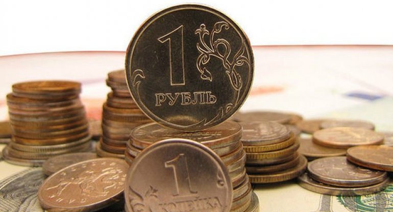 Banklar manatı rubla dəyişməkdən imtina edir
