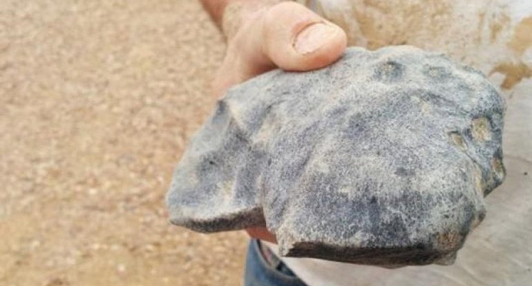 Yerə 4,5 milyard il yaşı olan meteorit parçası düşüb