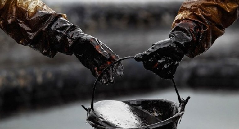 İran neftin qiymətini kəskin ucuzlaşdırmağı planlaşdırır