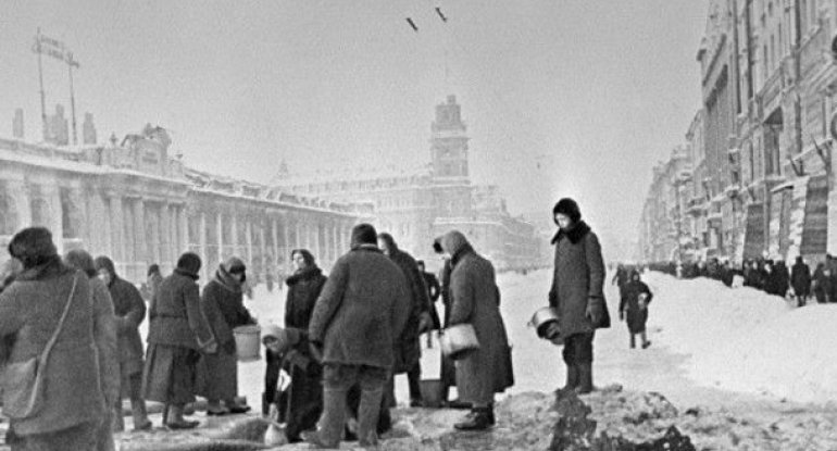 Leninqradın blokadasından 72 il keçir