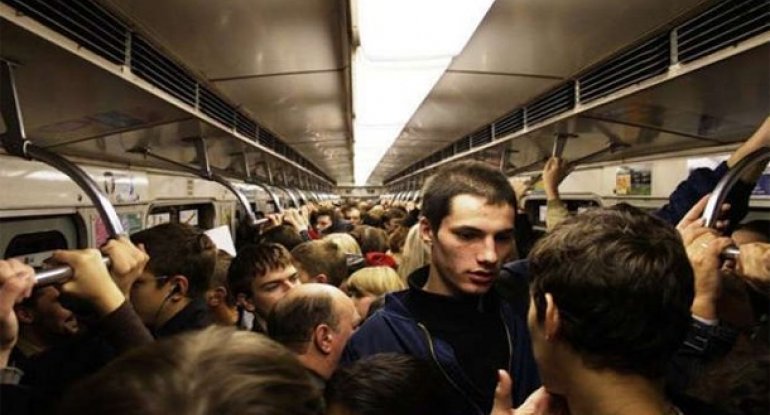 Bakı metrosunda mütləq qarşılaşacağınız 8 insan tipi