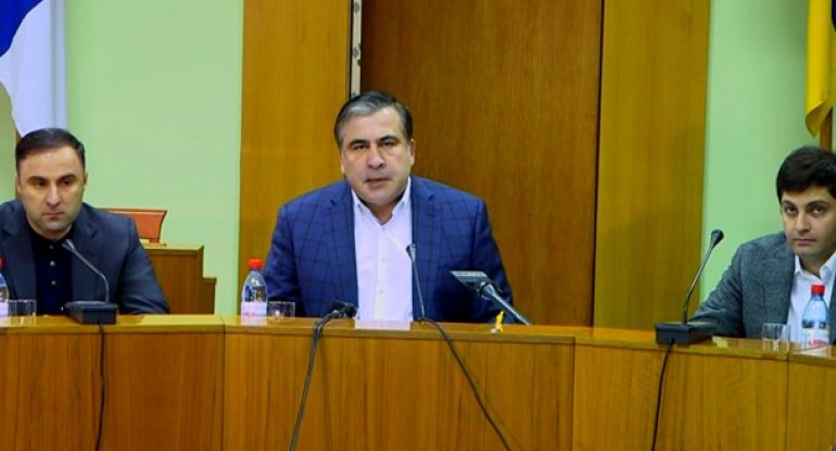Saakaşvili xüsusi xidmət orqanının nümayəndəsini iclasdan qovdu