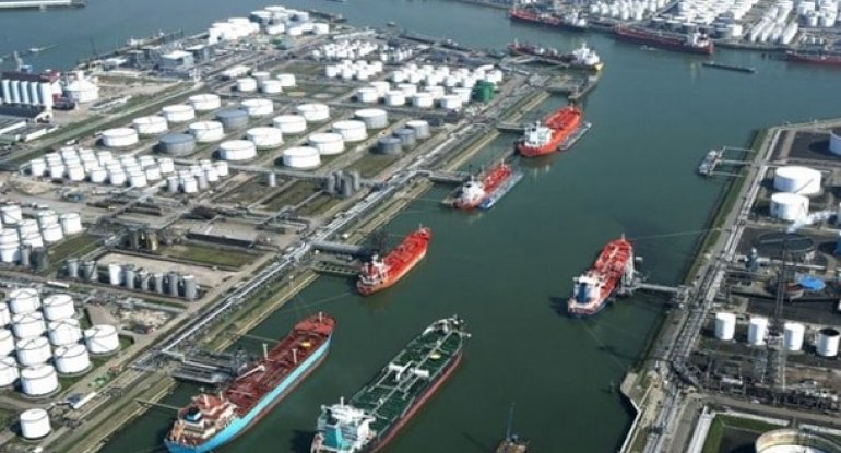 Rotterdamda tankerlərin tıxacı yarandı