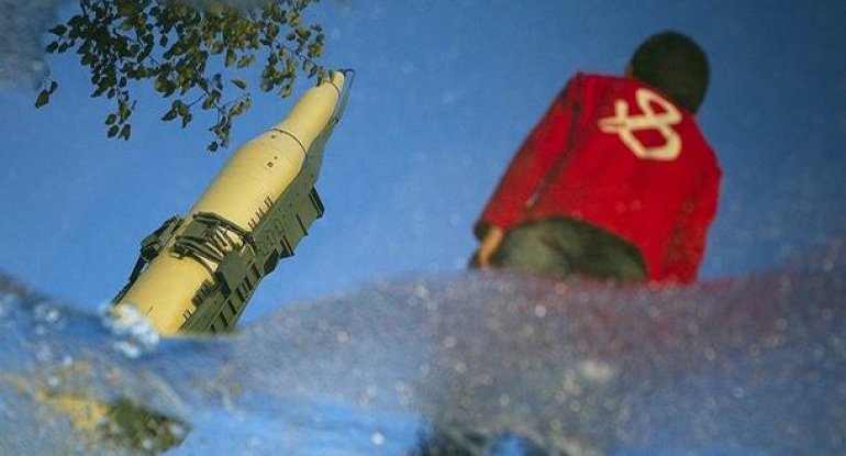 İran Rusiya tərəfə ballistik raket atdı