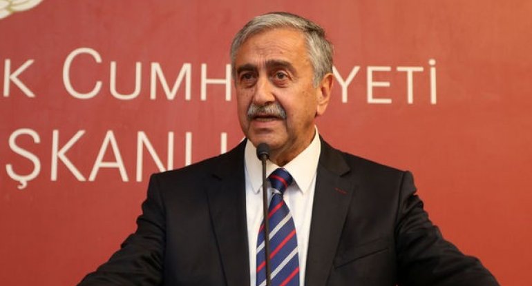 Mustafa Akıncı: 