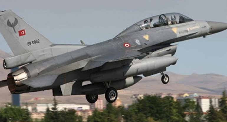 Türkiyə qırıcıları PKK düşərgələrini bombaladı
