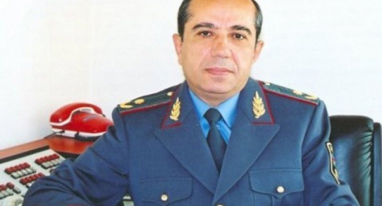 Polis generalı təqaüdə göndərildi