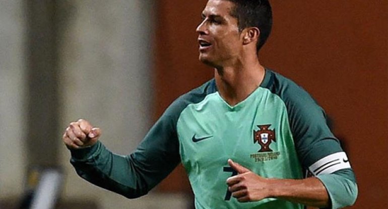 Ronaldonun adı hava limanına verildi