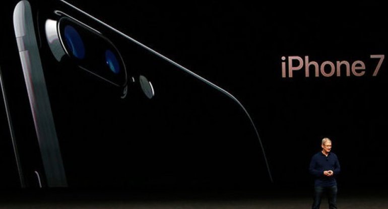 Bakıda yeni iPhone 7-nin qiyməti məlum oldu