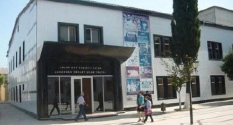 Lənkəran teatrı yeni mövsümə başlayır