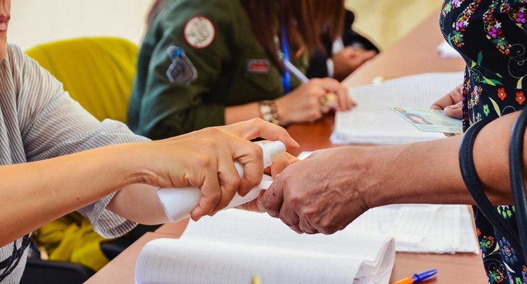 Referendum - 2016: Bakının seçki məntəqələrindən