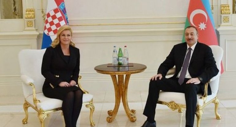Xorvatiya prezidentinin şərəfinə rəsmi ziyafət verilib