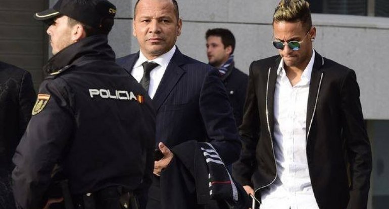 Futbolçu Neymar korrupsiyada günahlandırıldı