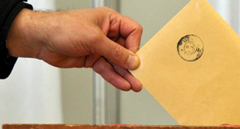 Qırğızıstanda referendum başa çatıb: Konstitusiyaya düzəlişlər dəstəklənib