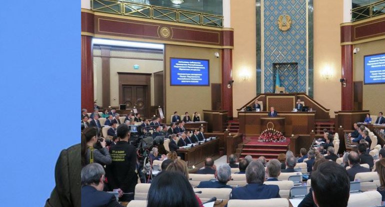 Qazaxıstanda konstitusiya dəyişikliyi