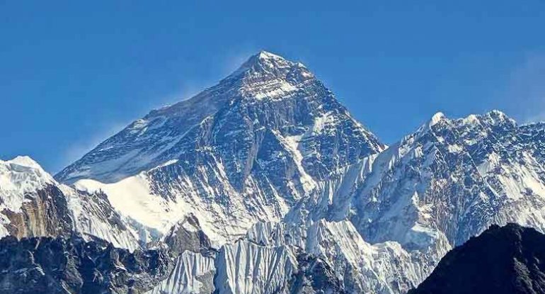 Everest Dağının hündürlüyü yenidən ölçüləcək