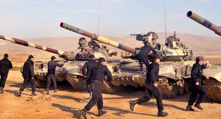 Azərbaycan ordusunun genişmiqyaslı təlimləri davam edir