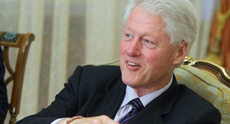 Bill Klinton yazacağı kitabda Amerikanın sirrlərini açacaq