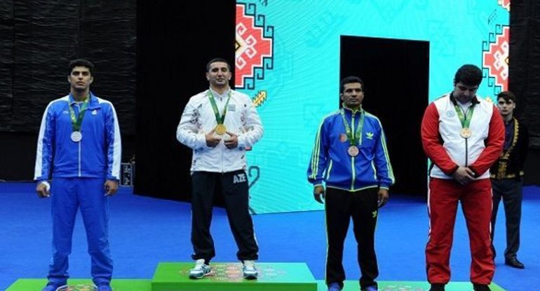 İslamiada: Rüfət Gülalıyev zorxana yarışlarında qızıl medala sahib olub