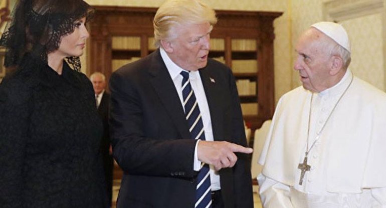 Roma Papasının verdiyi sual Melanya Trampı çaşdırdı