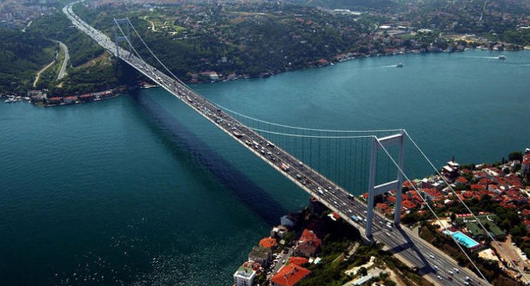 İstanbulun məşhur körpüsü Azərbaycan bayrağının rənglərinə bürünəcək