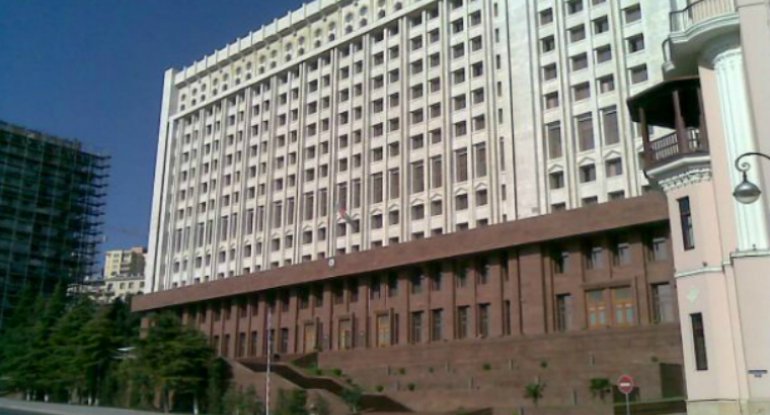 Administrasiyada struktur dəyişikliyi, Nazirlər kabinetinin gələcək taleyi və vitse-prezidentlik institutu