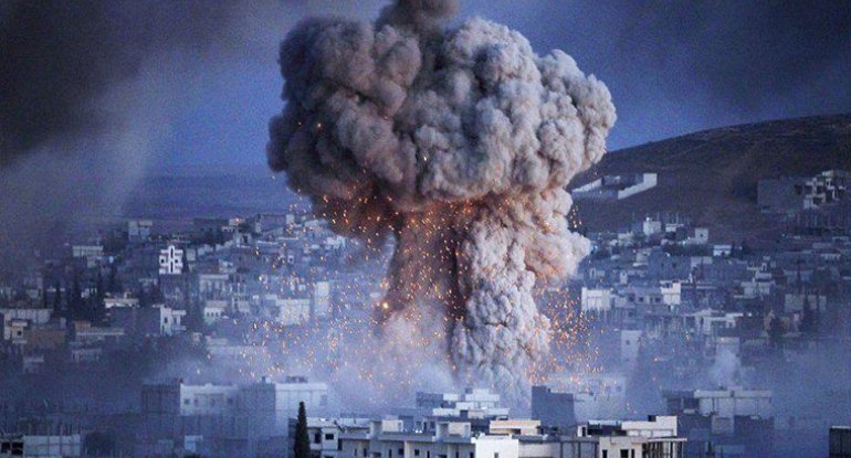 Suriya rejimi müxalifləri bombaladı