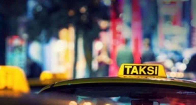 Taksi sürücüsü qadın müştərisinə tanışlıq mesajı atdı