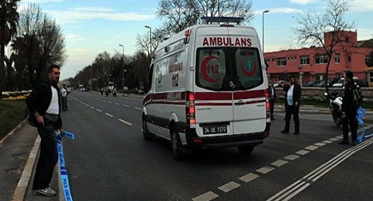 Antalyada turist avtobusu dərəyə aşdı: Ölənlər var