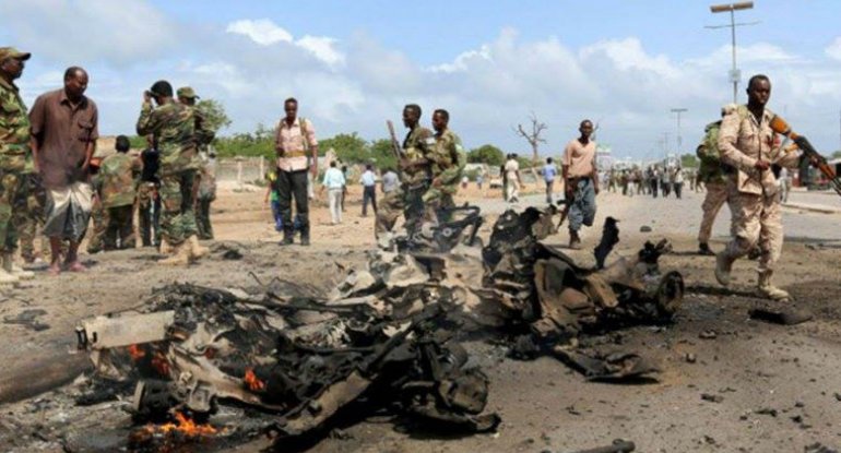 Somalidə hərbi bazaya hücum