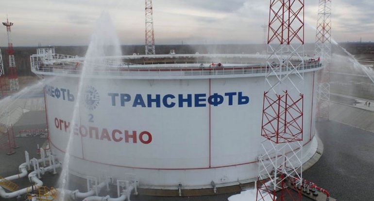 “Transneft” neft emalı zavodunda partlayış