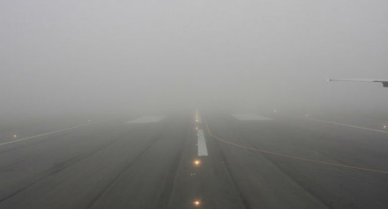 Güclü duman İstanbul-Gəncə aviareysinin yubanmasına səbəb oldu