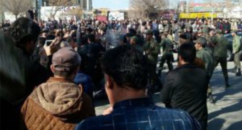 İranda keçirilən etiraz aksiyalarında 2 nəfər öldürülüb