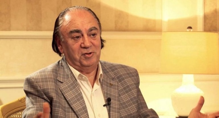 Cavan Zeynallının gənc qızla səmimi görüntüləri