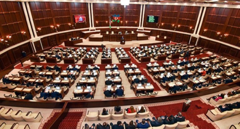 Prezident Milli Məclisə uşaqlarla bağlı qanun layihəsi göndərib