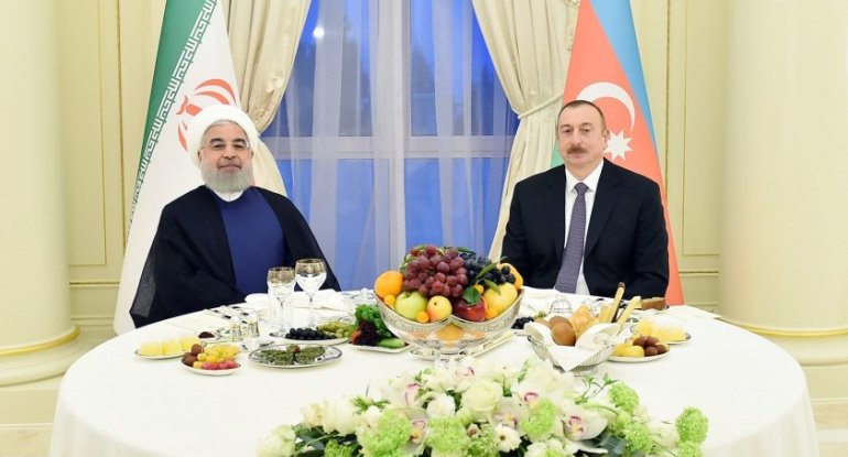 Həsən Ruhaninin şərəfinə rəsmi qəbul