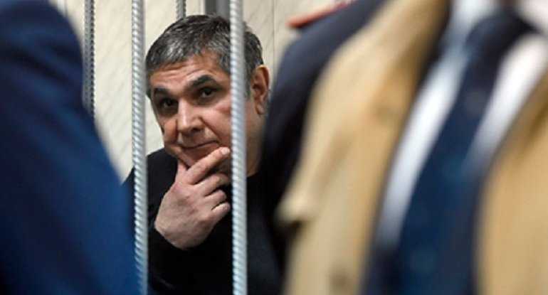 “Şakro Molodoy”a 9 il 10 ay həbs cəzası verildi